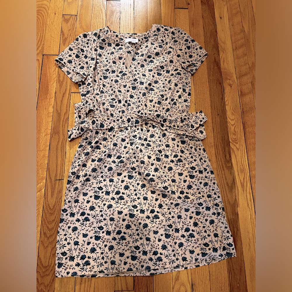 Loft Short Sleeve Floral Fall Dress